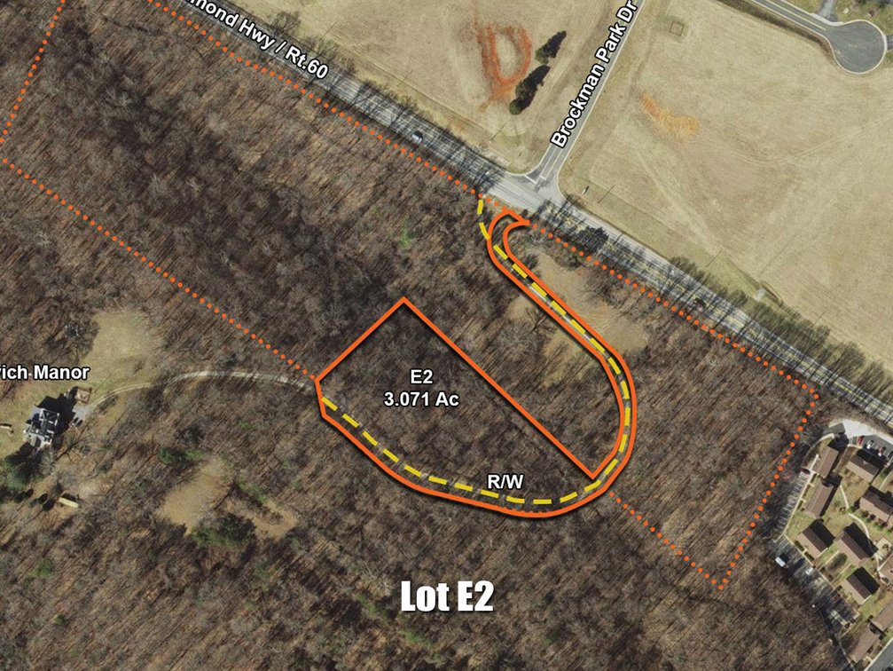 Lot E2: 2.201 acres