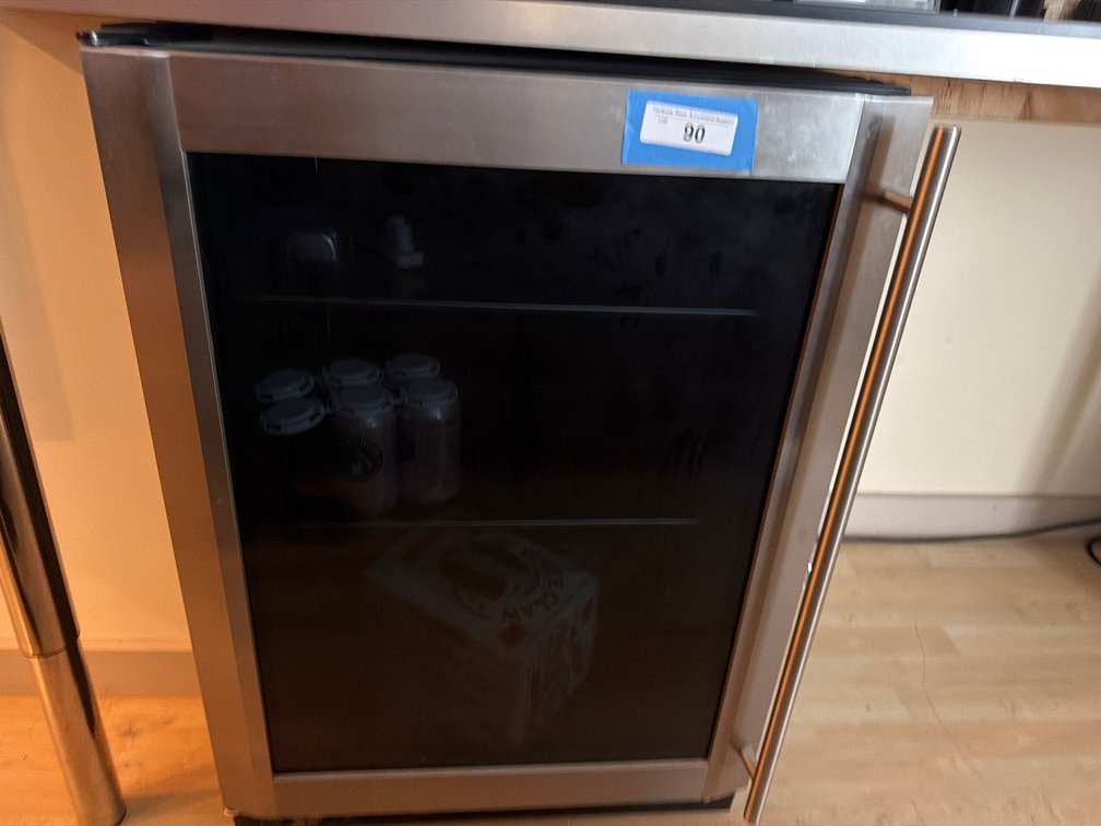 Vissani Beverage Cooler