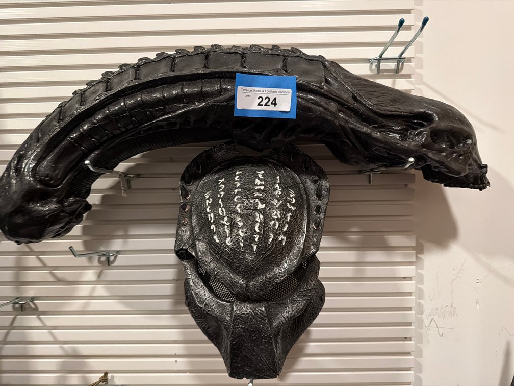 Predator Bio-Mask & Xenomorph Bust