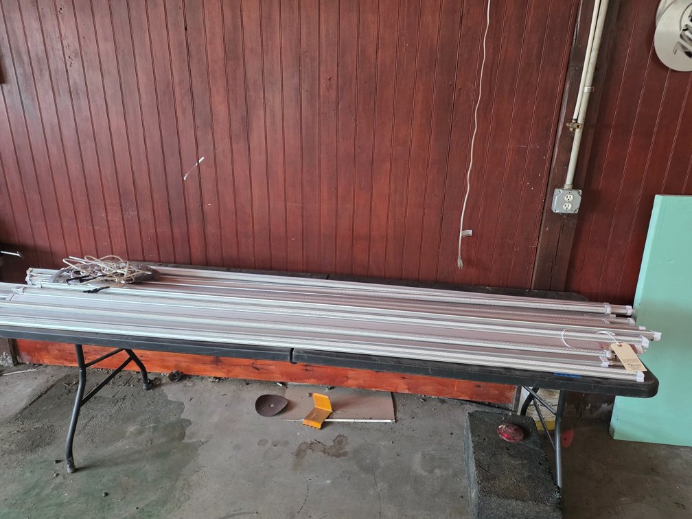 LED Shop lights (28+)