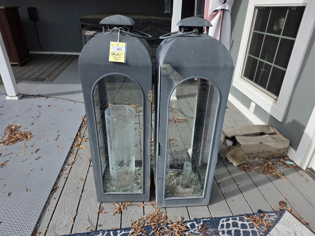 Metal outdoor candle holders (large)