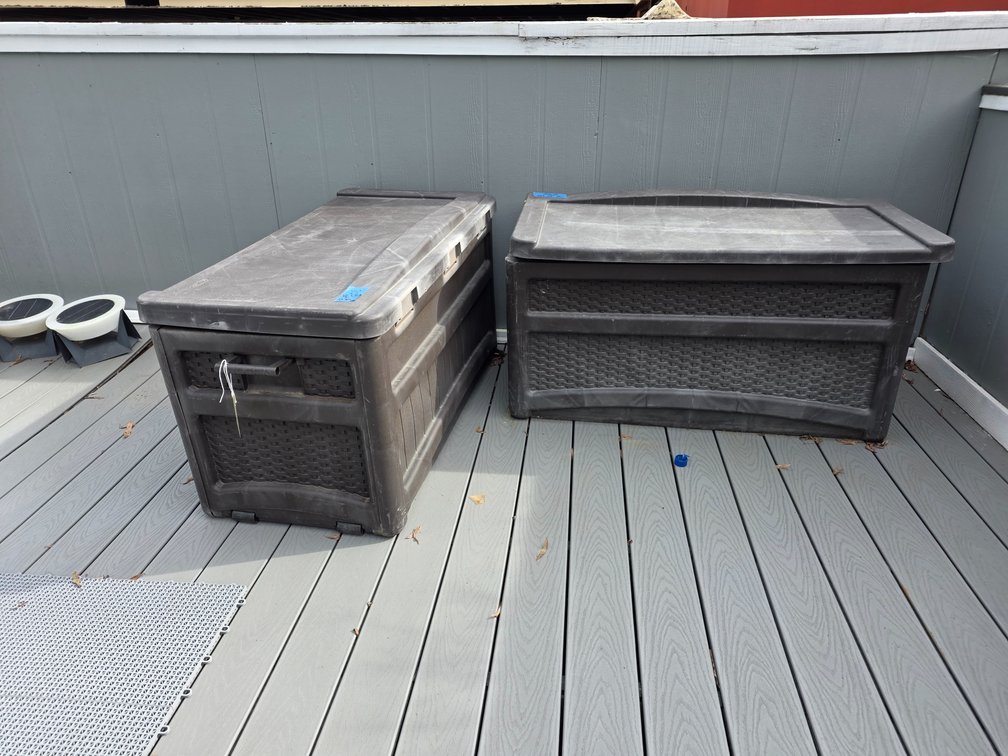 Rubber rolling outdoor storage totes