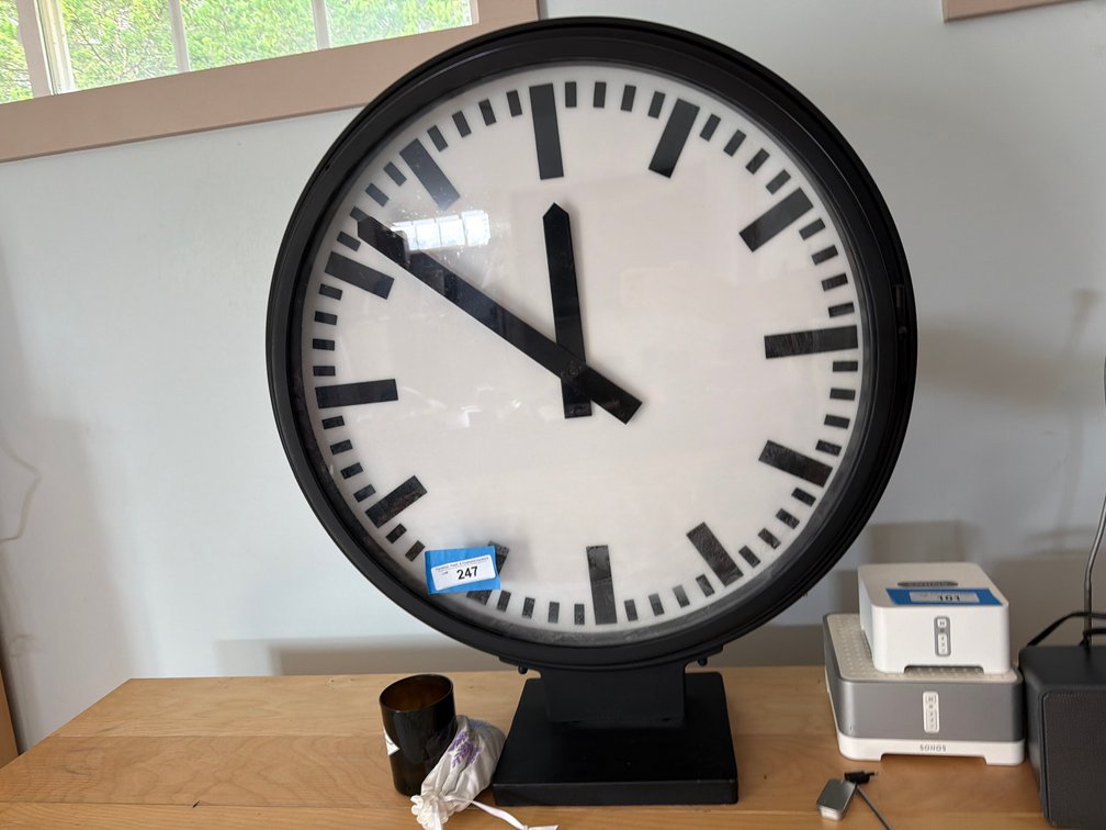 Large Minimalist Clock