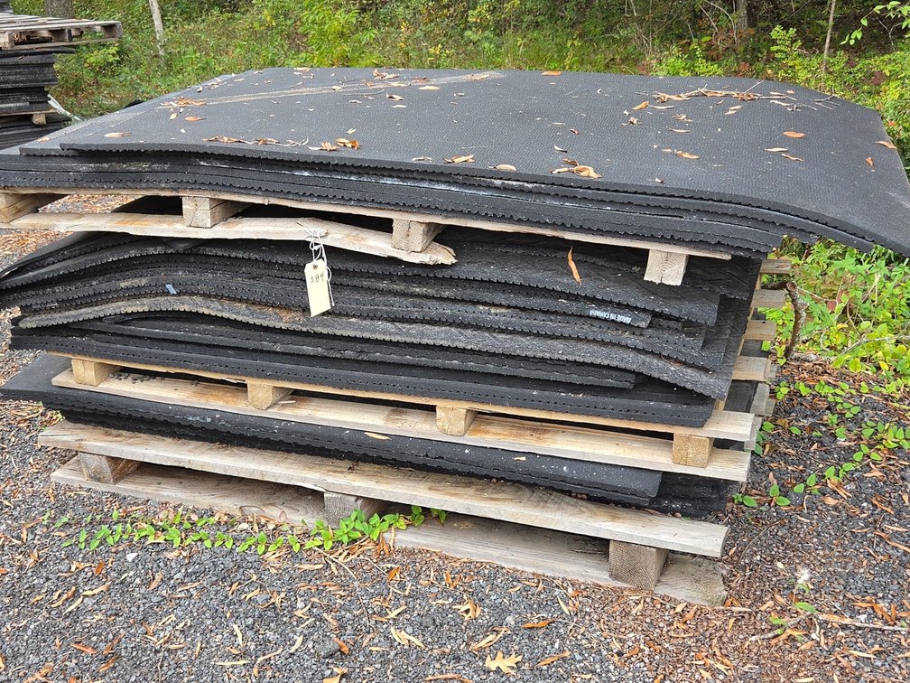 31+/- Rubber Horse Stall Mats