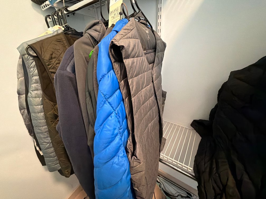 Jackets and Vests (6) size XL