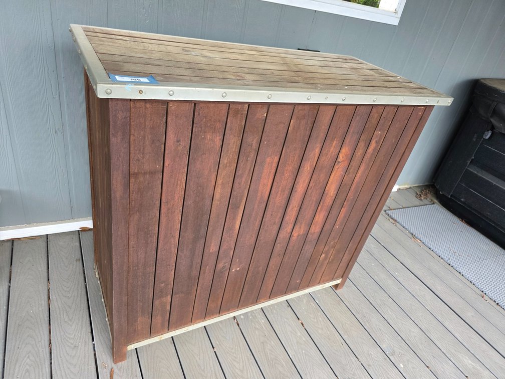Tiki bar