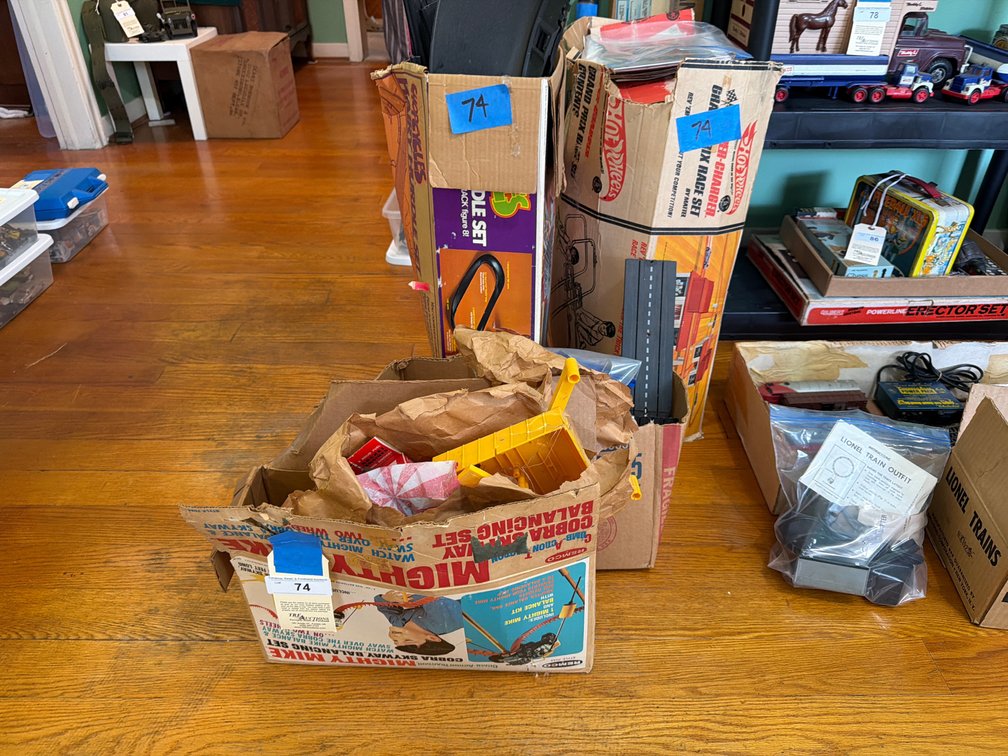 Vintage Hotwheels and slot car tracks