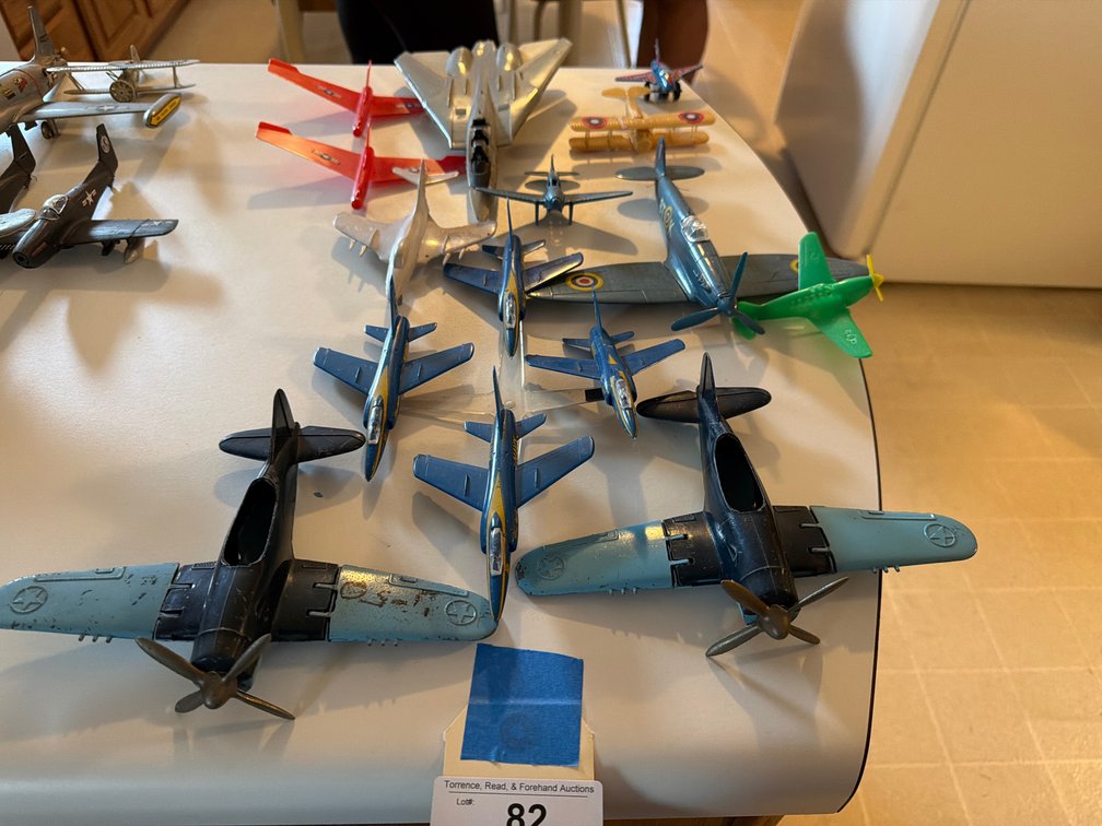 Military airplanes
