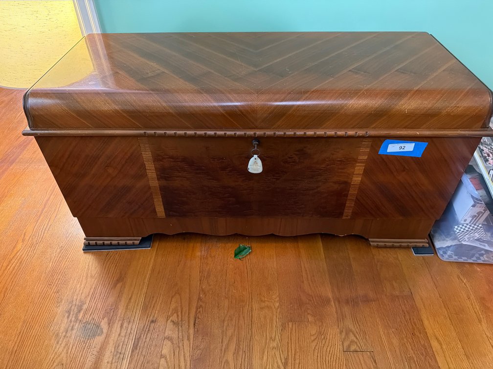 Lane Cedar Chest