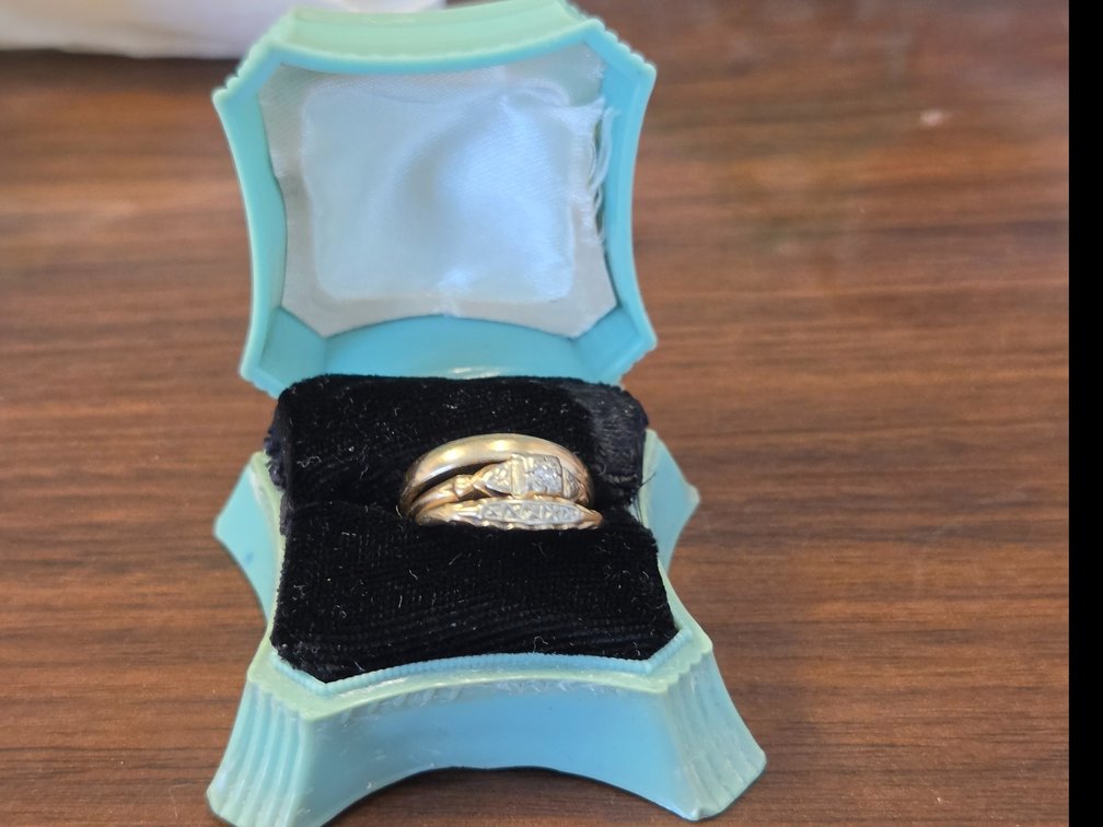 Antique gold wedding set- ladies