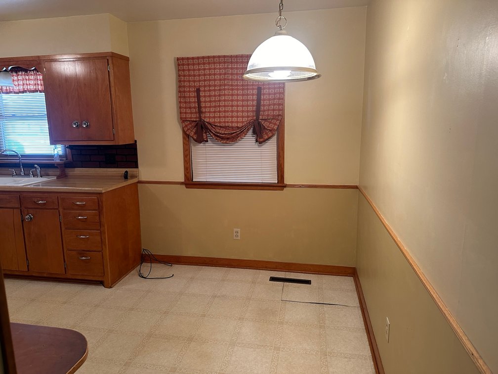 Image for 207 S Main Street, Early!