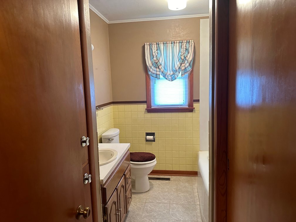 Image for 207 S Main Street, Early!