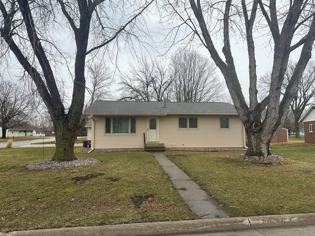 Image for 701 Meadowlark Ave, Sac City!