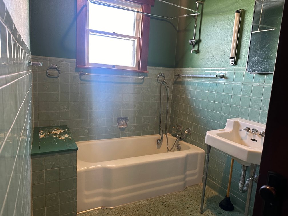 Image for 313 S Fulton Street, Newell!