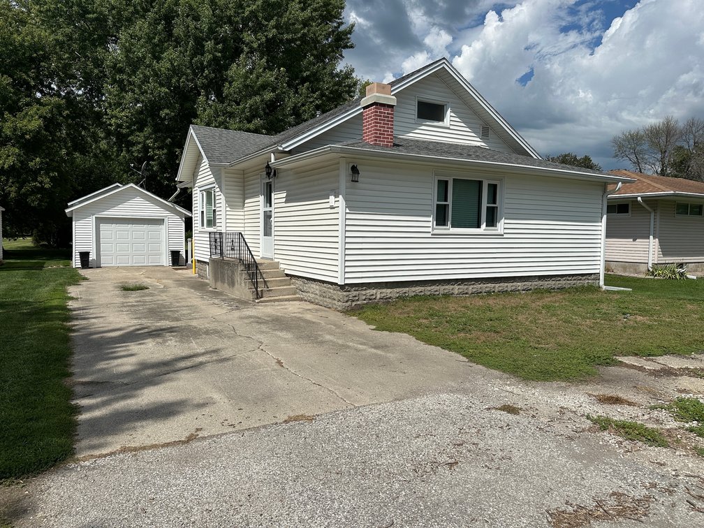 Image for 314 Chestnutt Avenue, Lytton!