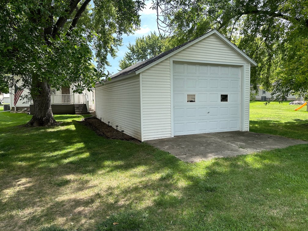 Image for 314 Chestnutt Avenue, Lytton!