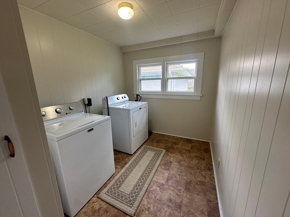 Image for 314 Chestnutt Avenue, Lytton!