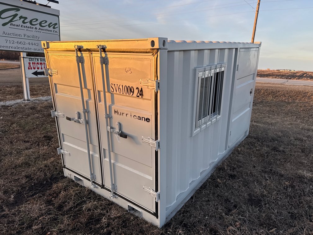 Hurricane 9’ 9” container