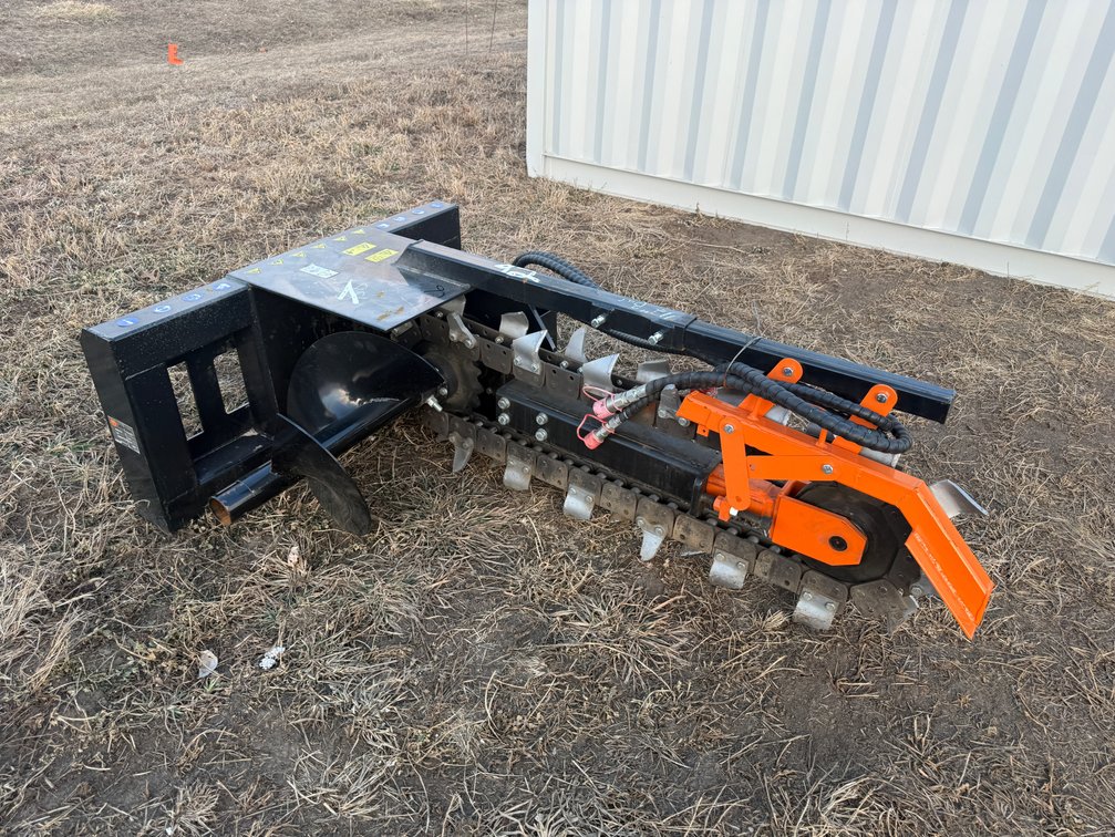 Skidloader trencher