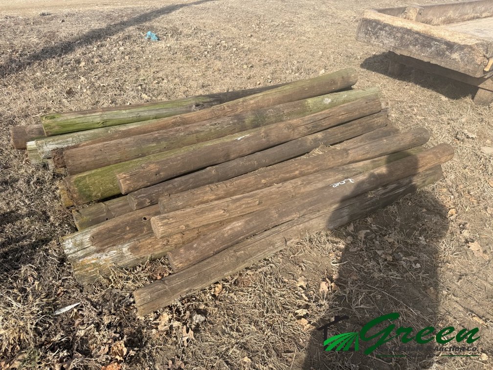 Wood fence posts