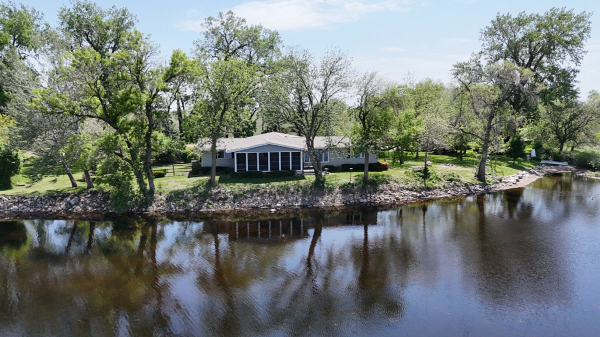Image for 2335 S Twin Lakes Road, Rockwell City!