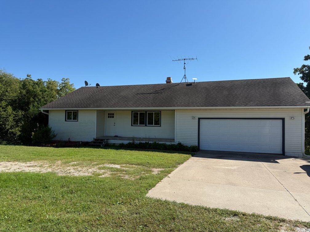 Image for 2838 215th Street, Sac City!
