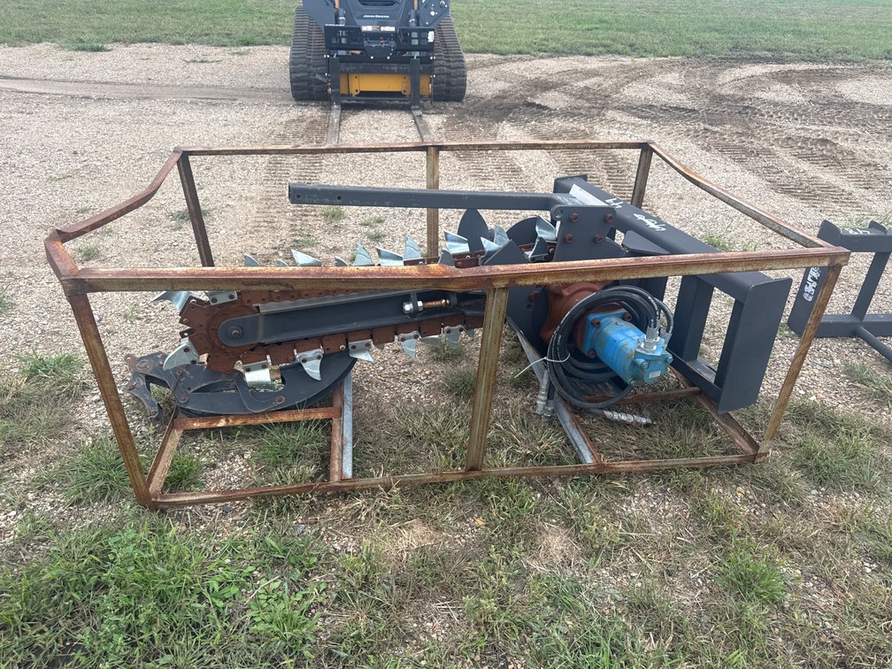 Skidloader trencher