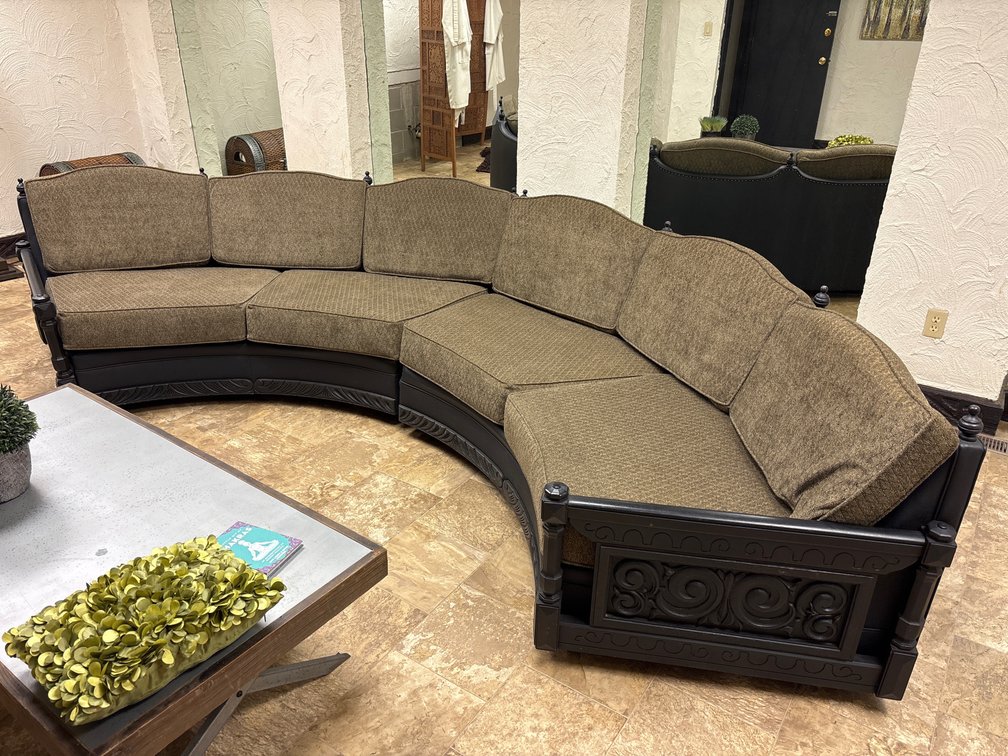 Curved Sectional