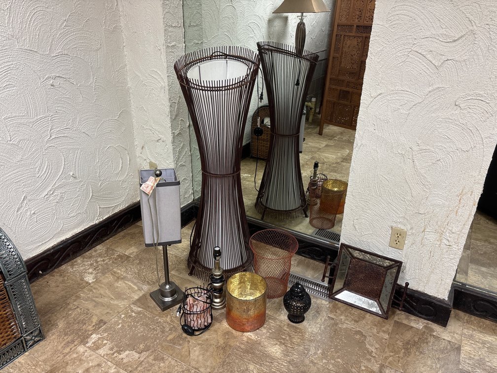 Lamps & Decor