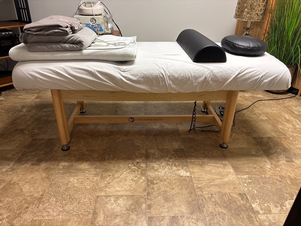 Elevated Earth Crafts Spa Table