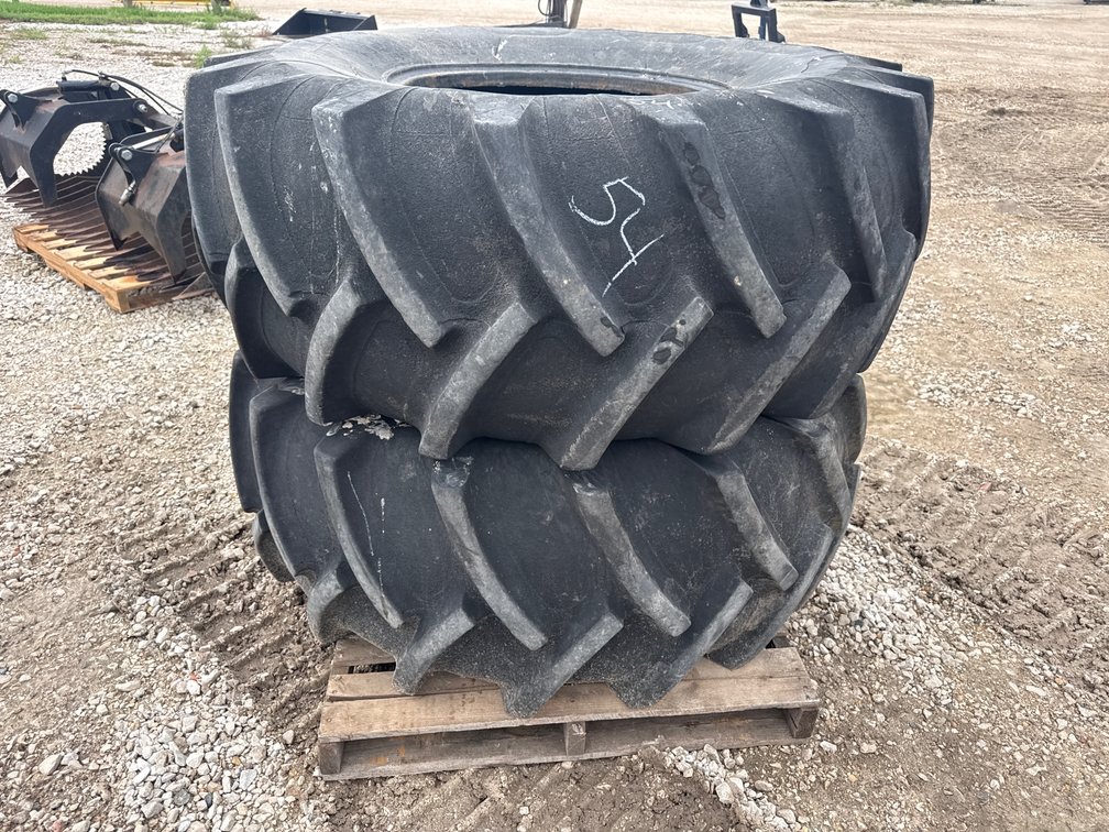 Armstrong 23.1-26 tires