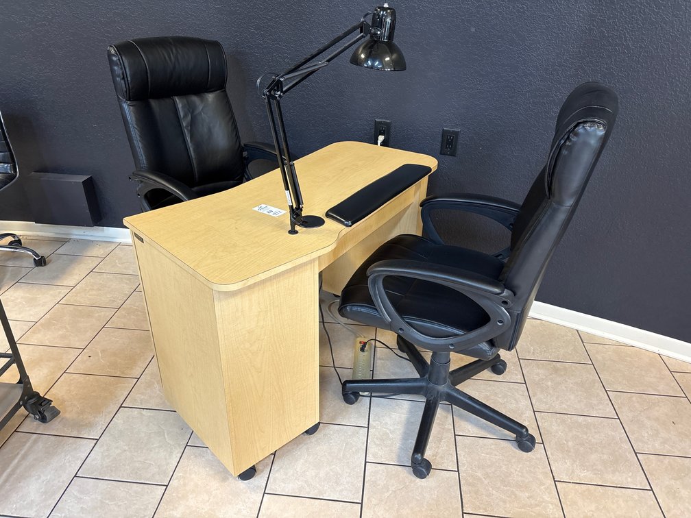 Manicure Station #2