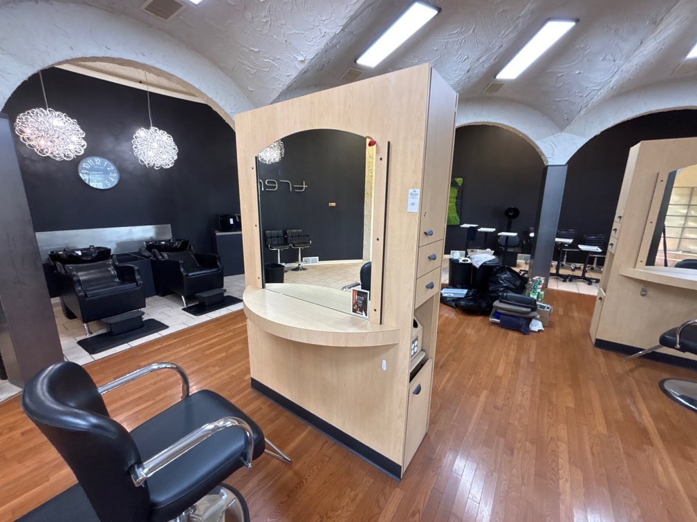 Salon Styling Station #2