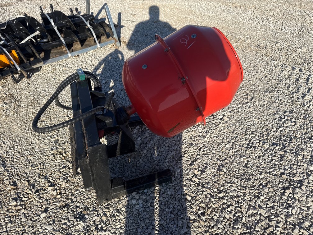 Mini skidloader cement mixer