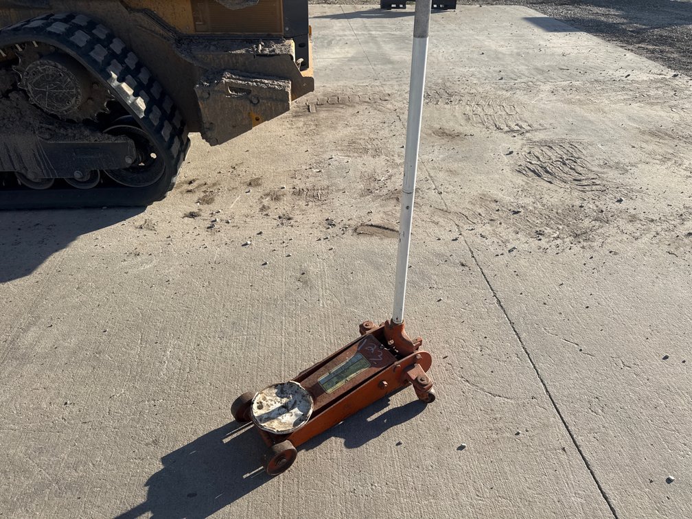 Floor jack