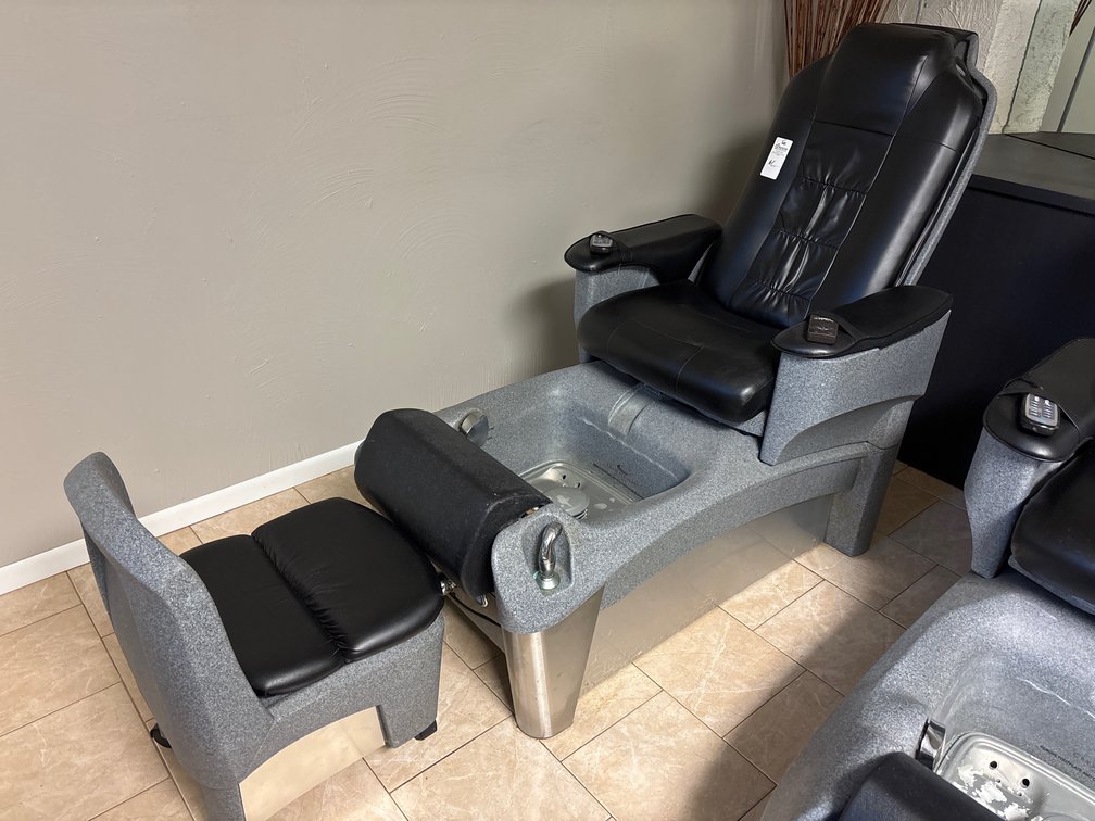 Crystal Clean Pedicure Chair # 1