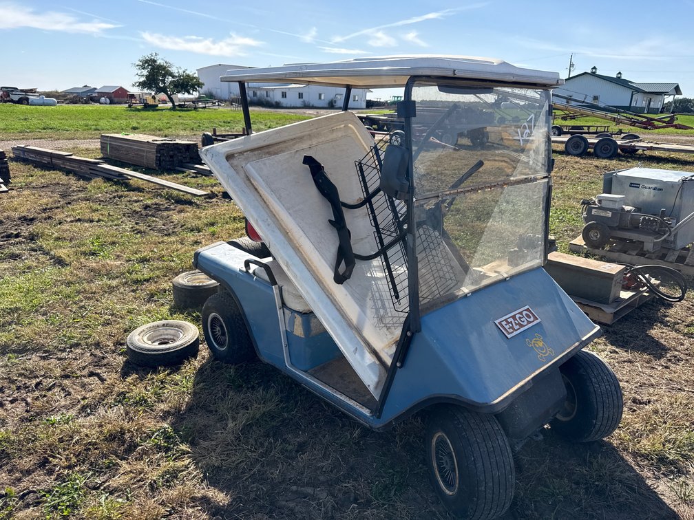 Golf cart