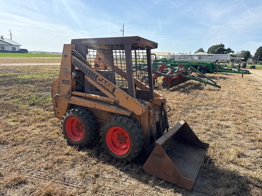 Case 1825 skidloader