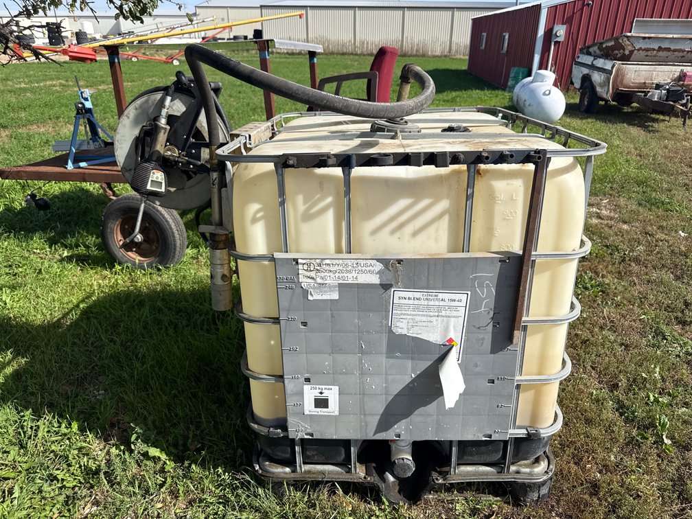 Bulk oil tote