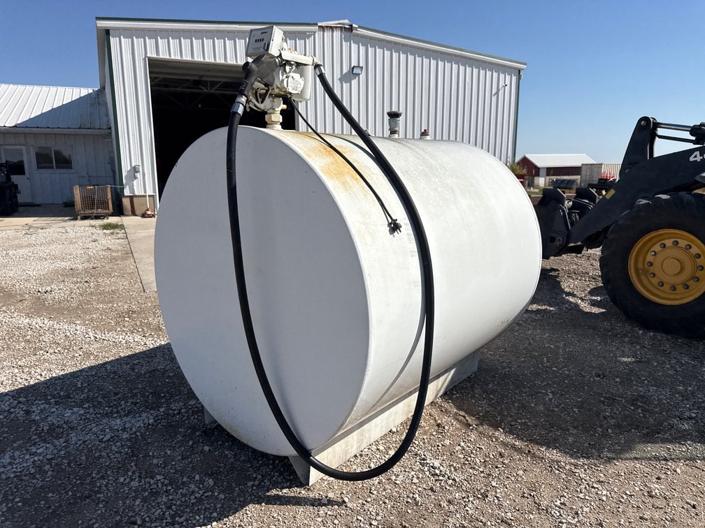 1000 gallon fuel barrel