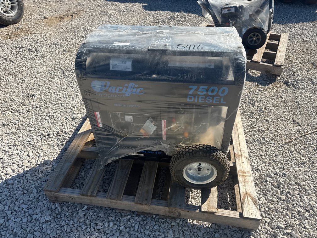 Pacific Equipmemt 7500 generator