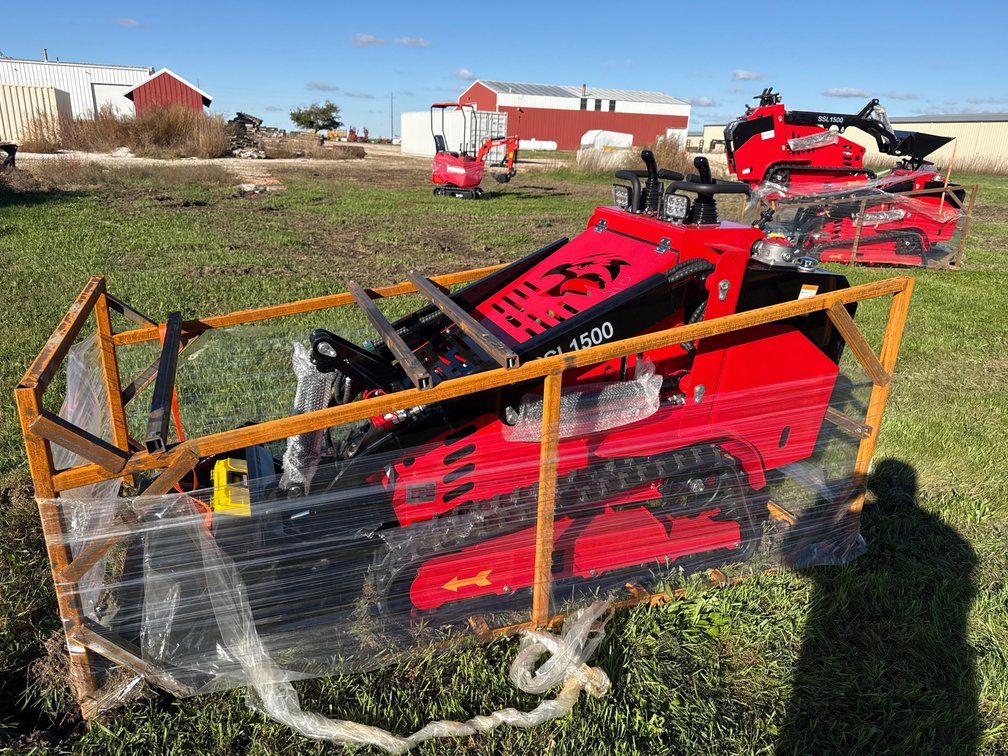 New mini skidloader