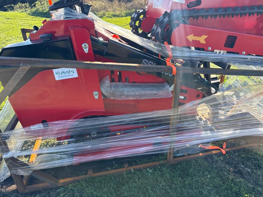 New mini skidloader