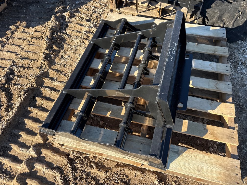 New land levelor for mini skid