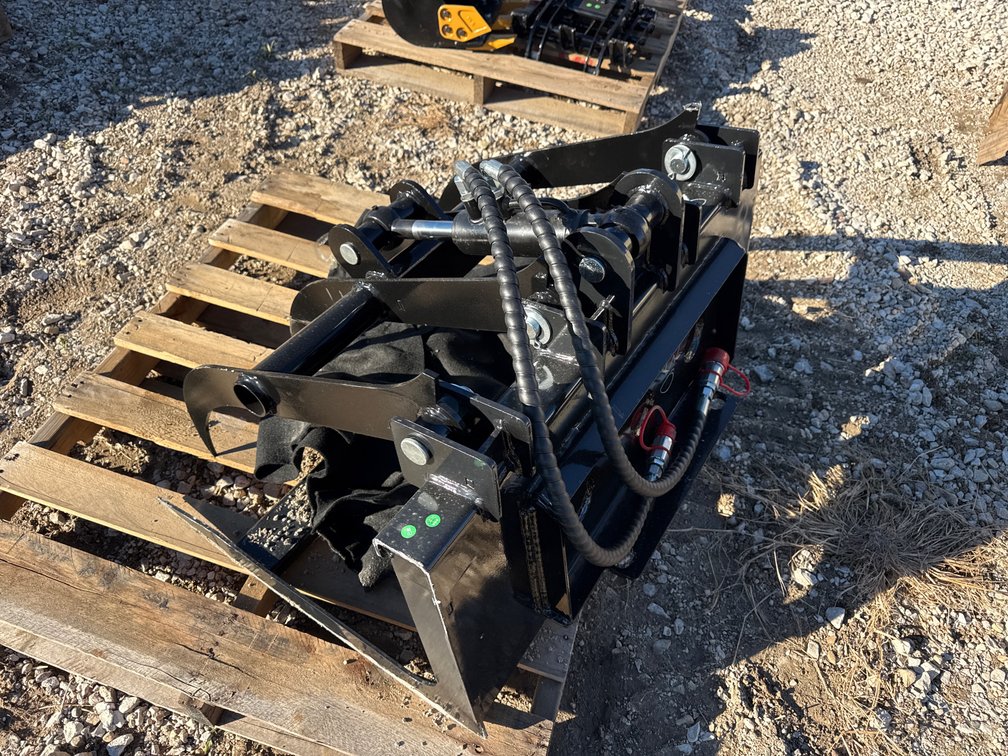 Mini skidloader grapple