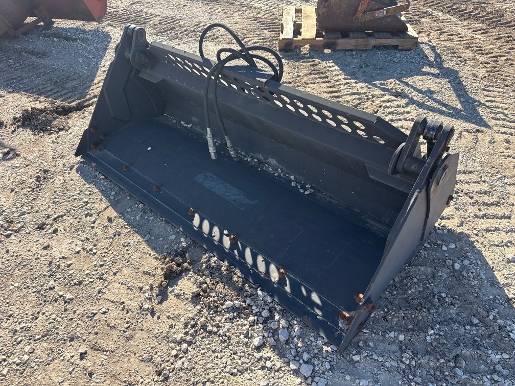 Skidloader 4 in 1 bucket