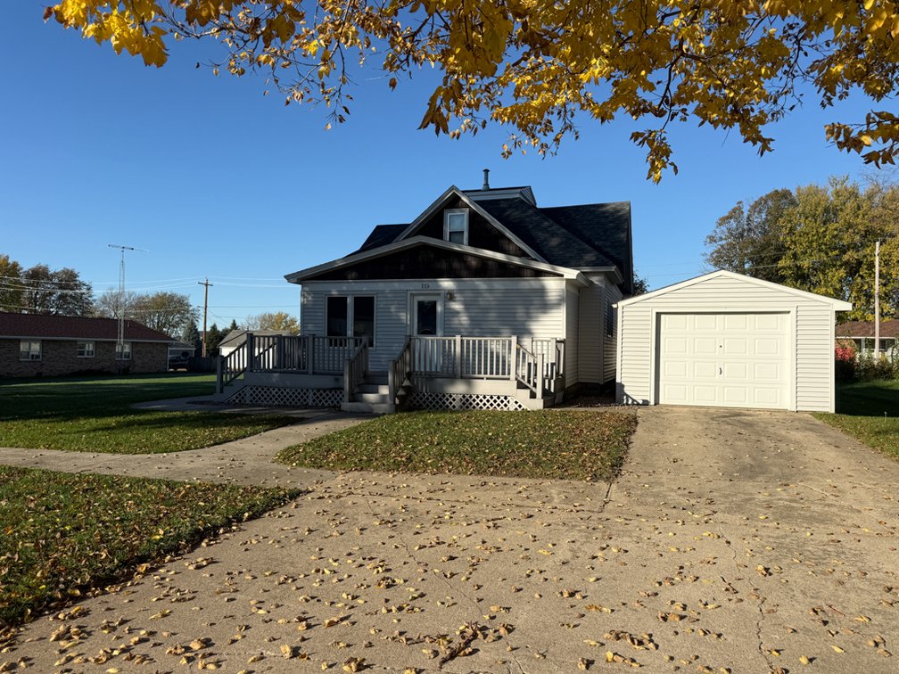 Image for Holstein, IA Real Estate Online Only Auction!