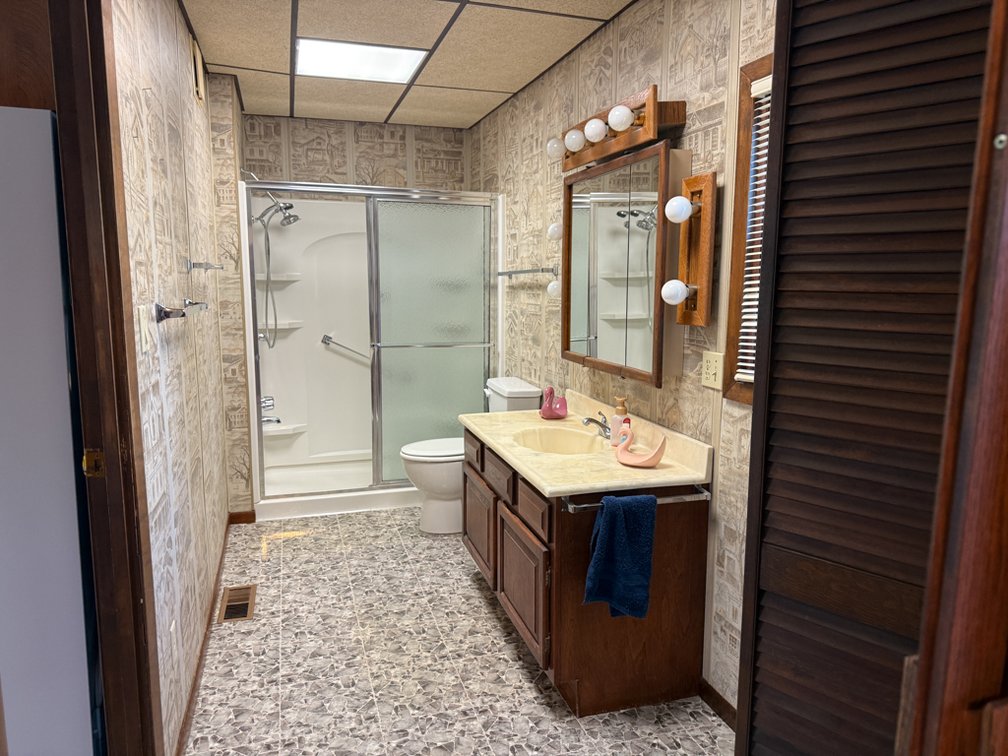 Image for Holstein, IA Real Estate Online Only Auction!