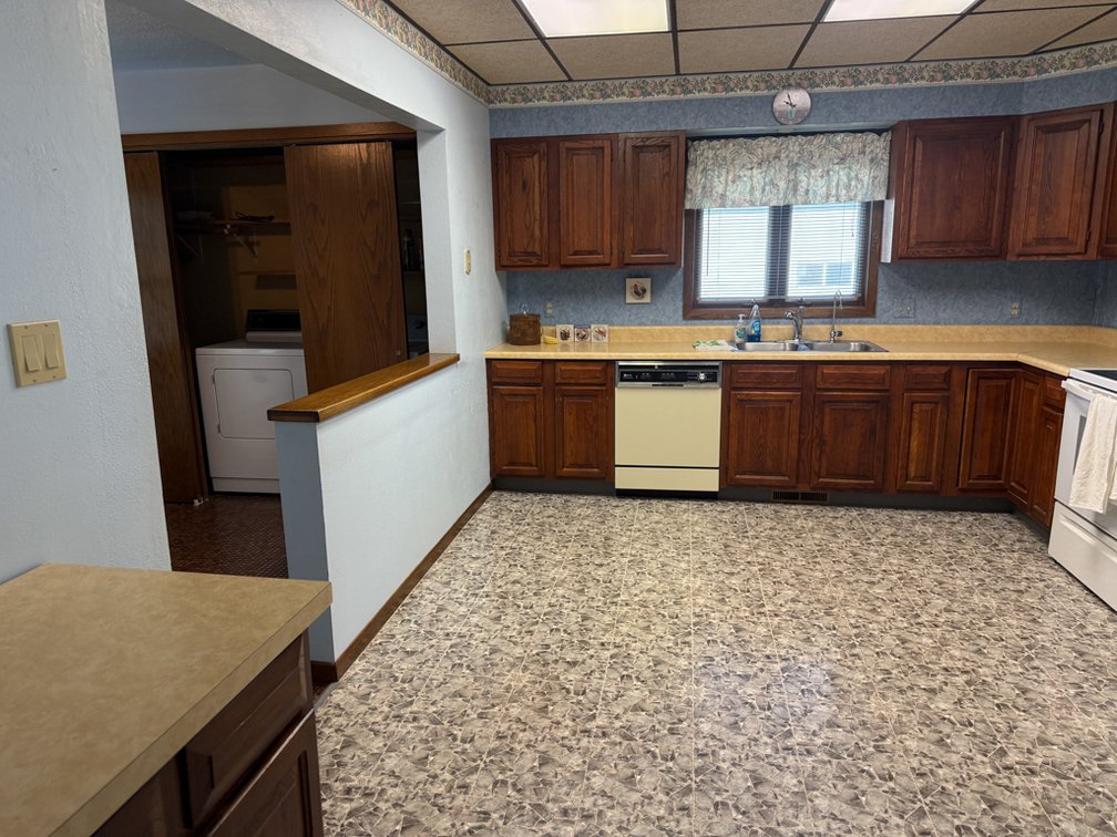 Image for Holstein, IA Real Estate Online Only Auction!