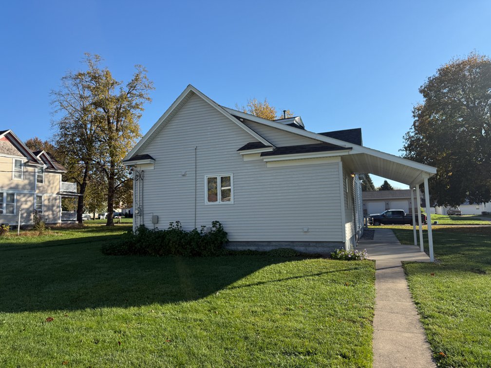 Image for Holstein, IA Real Estate Online Only Auction!